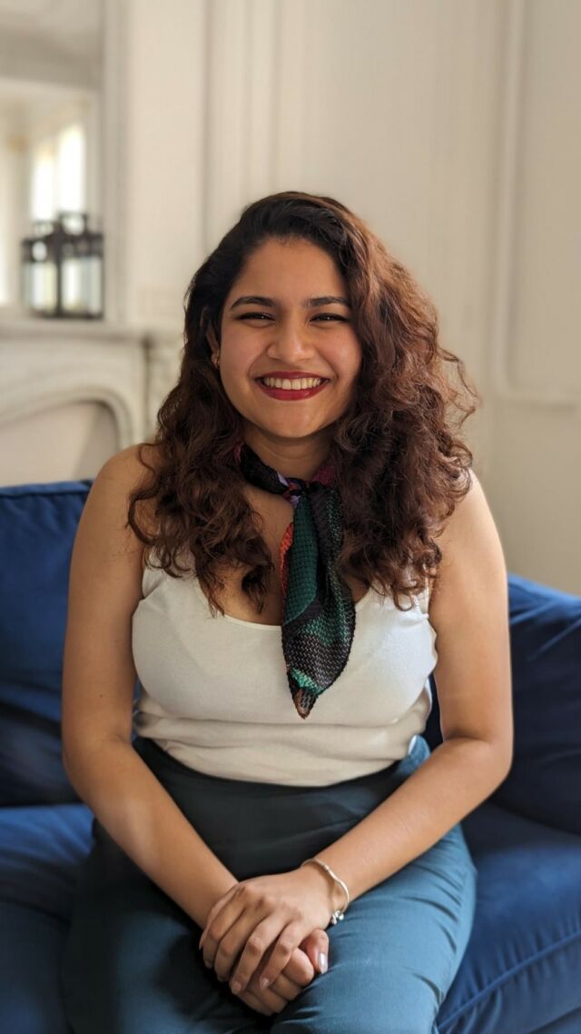 Nous continuons notre série ‘Meet the team’ et vous présentons aujourd'hui la rayonnante (et gourmande !) @kangansacheti  #brandcommunication #communication #mediaagency #pragency #pragencyparis #communicationagency#communicationdigitale #mediaanalytics #socialmediadata #socialmedianalytics #mediaexperts #collaboration#socialmedia #analytics #data #meettheteam #team #viedentreprise