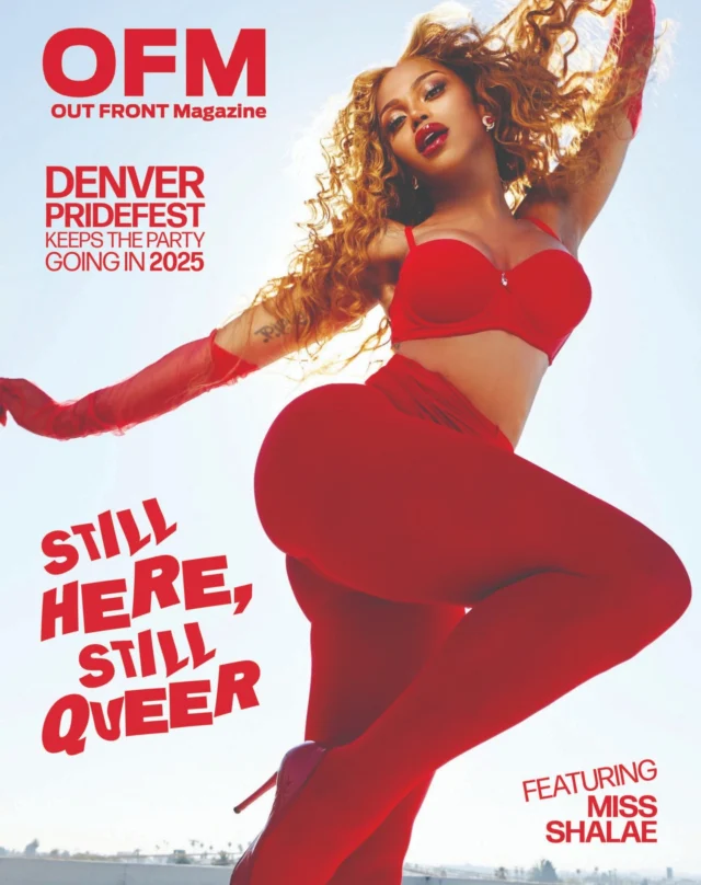 🗞 La couverture du mois  En ce mois de juin, nous mettons à l’honneur la couverture percutante d’@outfrontmagazine, à l’occasion du Mois des Fiertés.  Lancé en 1976 à Denver, Out Front est la deuxième plus ancienne publication LGBTQIA+ indépendante des États-Unis. Ancré dans un paysage médiatique local, il porte néanmoins une voix qui résonne bien au-delà des frontières du Colorado.  Le numéro de juin explore aussi bien des enjeux locaux que des célébrations alternatives comme la Black Pride ou l’Underground Pride, offrant un regard nuancé et inclusif sur les Fiertés. 🏳️‍🌈  En couverture : non, ce n’est pas Beyoncé — mais la performeuse @miss_shalae. Avec le thème "Still Here, Still Queer", ce numéro incarne un message fort de résilience, à un moment où les droits des personnes LGBTQIA+ sont de nouveau menacés aux États-Unis.  Chez Estimation Média, nous croyons au pouvoir des images, des récits et des prises de parole pour faire avancer les mentalités. Cette couverture en est un parfait exemple.  Comme le conclut Out Front Magazine : “The show must go on.” ✨  #MagazineCover #Magazine #OutFrontMagazine #PrideMonth